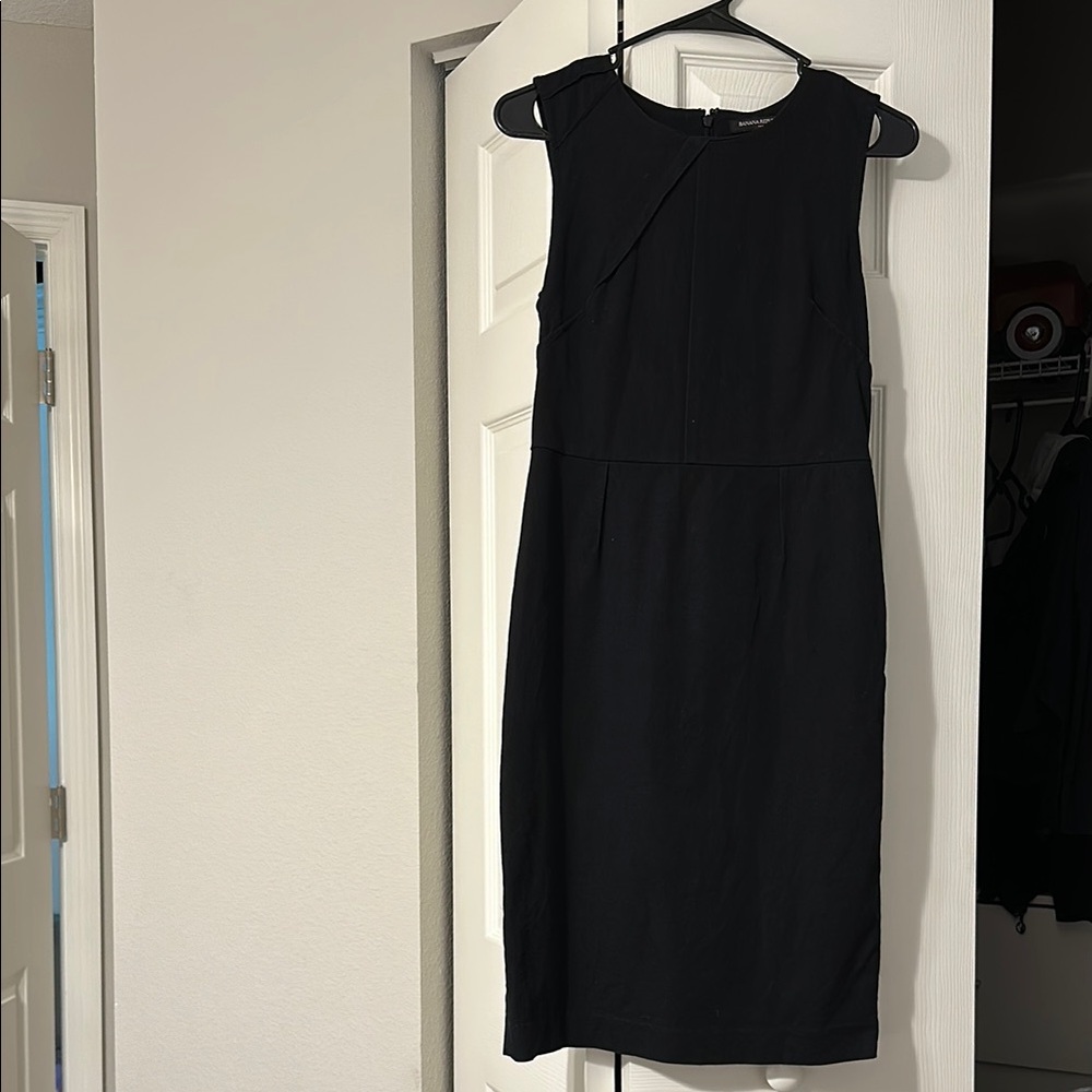 Banana Republic Black Sleeveless Sheath Dress